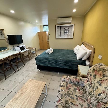Chelsea Motor Inn Кофс Харбър Екстериор снимка