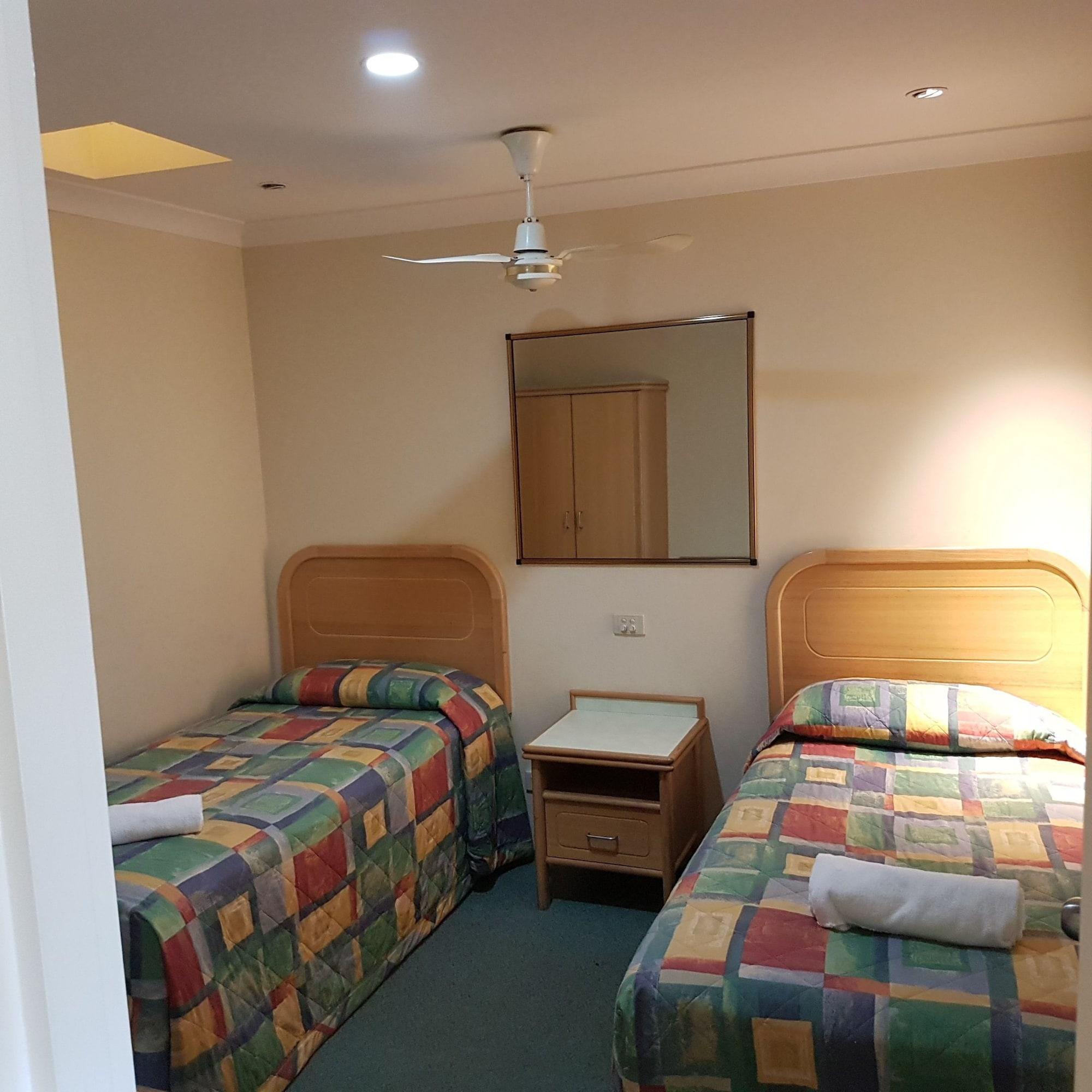 Chelsea Motor Inn Кофс Харбър Екстериор снимка