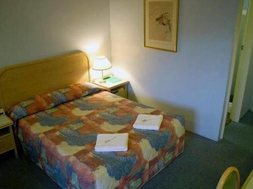 Chelsea Motor Inn Кофс Харбър Екстериор снимка